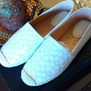 Coach Leather woman shoes.